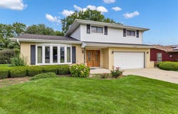 21W200 North Lane, Itasca, IL 60143
