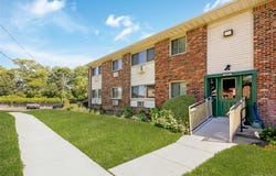 2433 union Boulevard, Islip, NY 11751