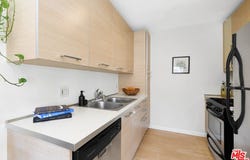 6250 Fulton Ave, Van Nuys, CA 91401