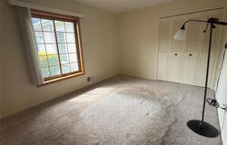 32972 Maple Lane Circle, Warren, MI 48093