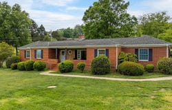 11 AVALON LN, LEXINGTON, VA 24450