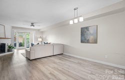 1330 5th Street NE, Hickory, NC 28601