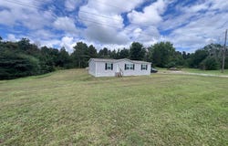 482 SHELNUTT Loop, Phil Campbell, AL 35581