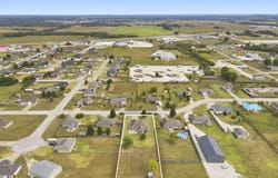 4783 Karlin Lane, Bolivar, MO 65613