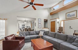 125 Jacaranda Drive, Battle Creek, MI 49015