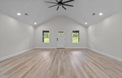 131 Magic Valley Dr, CAMDEN, TN 38320