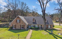 809 Madelaine Dr, Gilmer, TX 75644