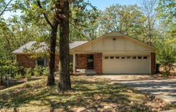4700 Jerry Dr, Little Rock, AR 72223