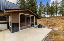 8 Camden Rd, Elk, WA 99009