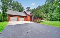 10117 Hawthorne Lane, Byron, MI 48418