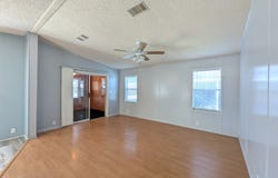230 Choo Choo Ln, Valrico, FL 33594