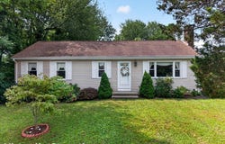 1324 Boston Post Road, Old Saybrook, CT 06475