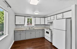 945 MADISON St, Eugene, OR 97402