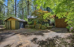 23060 E WALLACE Ave, Welches, OR 97067