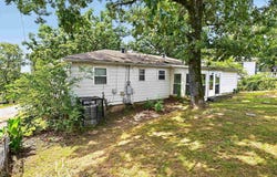 32 Oakview Drive, North Little Rock, AR 72118