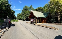 626 N Pointe Tr, Allons, TN 38541