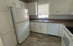 925 301 Blvd E, Bradenton, FL 34203