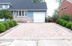 11 Mastogen Dr, Somerville Boro, NJ 08876