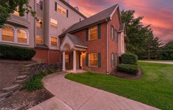 180 Fox Hollow Drive, Mayfield Heights, OH 44124