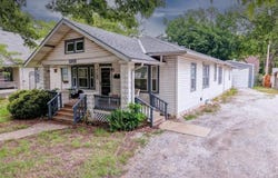 1302 Hackney, Winfield, KS 67156