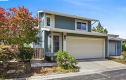 2423 Blackpool Ln, San Leandro, CA 94577