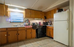 21764 Rice Drive, Lebanon, MO 65536