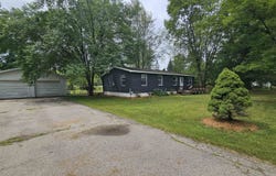 1096 E Walnut Street, Beaverton, MI 48612