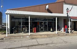 123 S Main Street, Licking, MO 65542