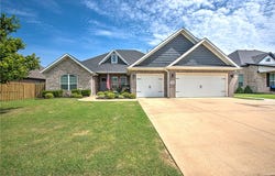1400 Blue Moon Road, Centerton, AR 72719
