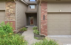 12224 Ida Plaza, Omaha, NE 68142