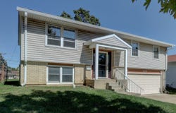 276 E Wrightwood Avenue, Glendale Heights, IL 60139