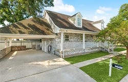 614 W JOSEPHINE Street, Chalmette, LA 70043