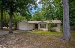 2101 Coral Tree Drive, Bryant, AR 72022