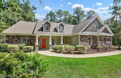 118 Persimmon Lane, Hampstead, NC 28443