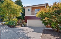 1352 SW BINFORD LAKE Pkwy, Gresham, OR 97080
