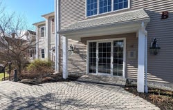 18 Hampton Road, Exeter, NH 03833