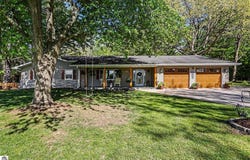 341 S Lincoln, Mt Pleasant, MI 48858