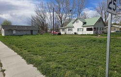 1242 S 12th Street, Payette, ID 83661-3385