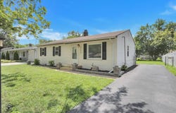3335 Roesner Drive, Markham, IL 60428
