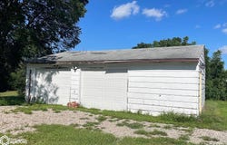 404 E Des Moines Street, Brooklyn, IA 52211