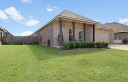 134 Red Maple Dr, Gray, LA 70359