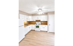 7634 Hazelcrest Drive, Hazelwood, MO 63042