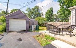 661 W Coy Avenue, Hazel Park, MI 48030