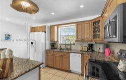 809 SE 14th Dr, Deerfield Beach, FL 33441