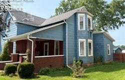 208 W Main Street, McComb, OH 45858