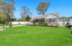 25 Snyder Street, Patchogue, NY 11772