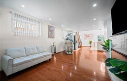 124 Broadcrest Dr, Lincoln Larimer, PA 15235