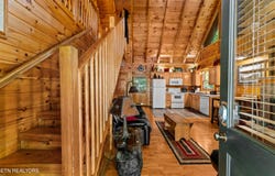 656 Forest Drive, Pigeon Forge, TN 37863