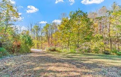 96 Thompson Road, Spruce Pine, NC 28777