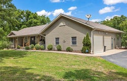 151 Persimmon Lane, Laurie, MO 65037